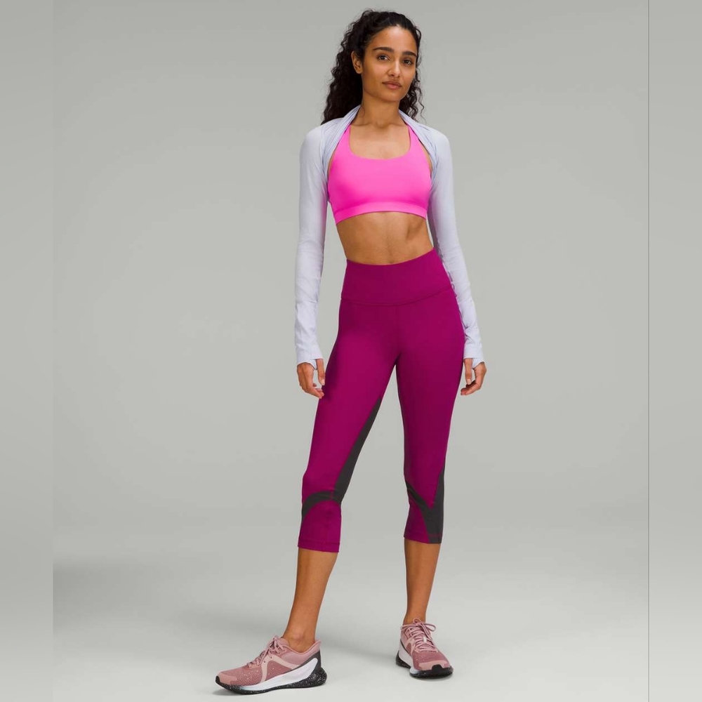 NWOT LULULEMON Throwback Inspire High-Rise Crop 21" - Picture 4 of 9